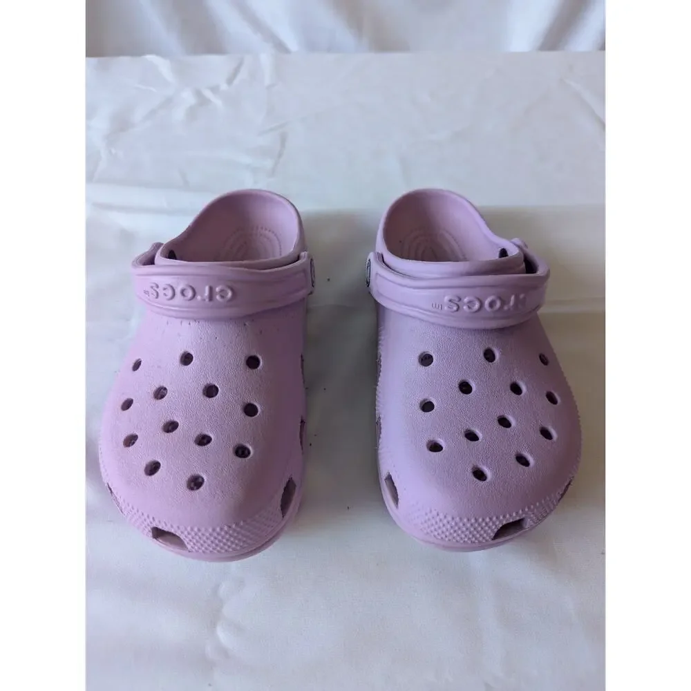 CROC Lavender Women's 6, Mens 4,